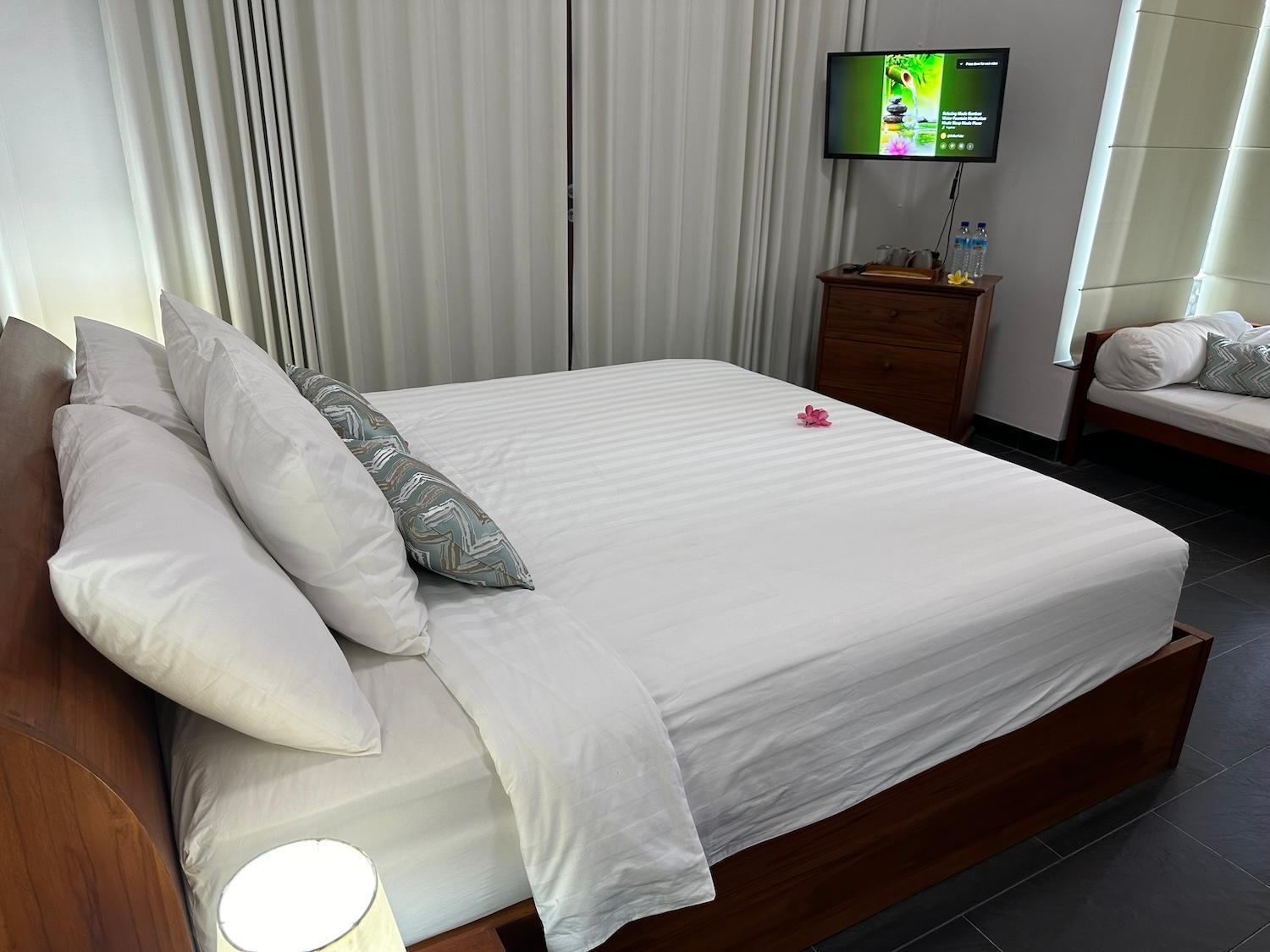 Bale Solah Lombok Holiday Resort Senggigi Esterno foto