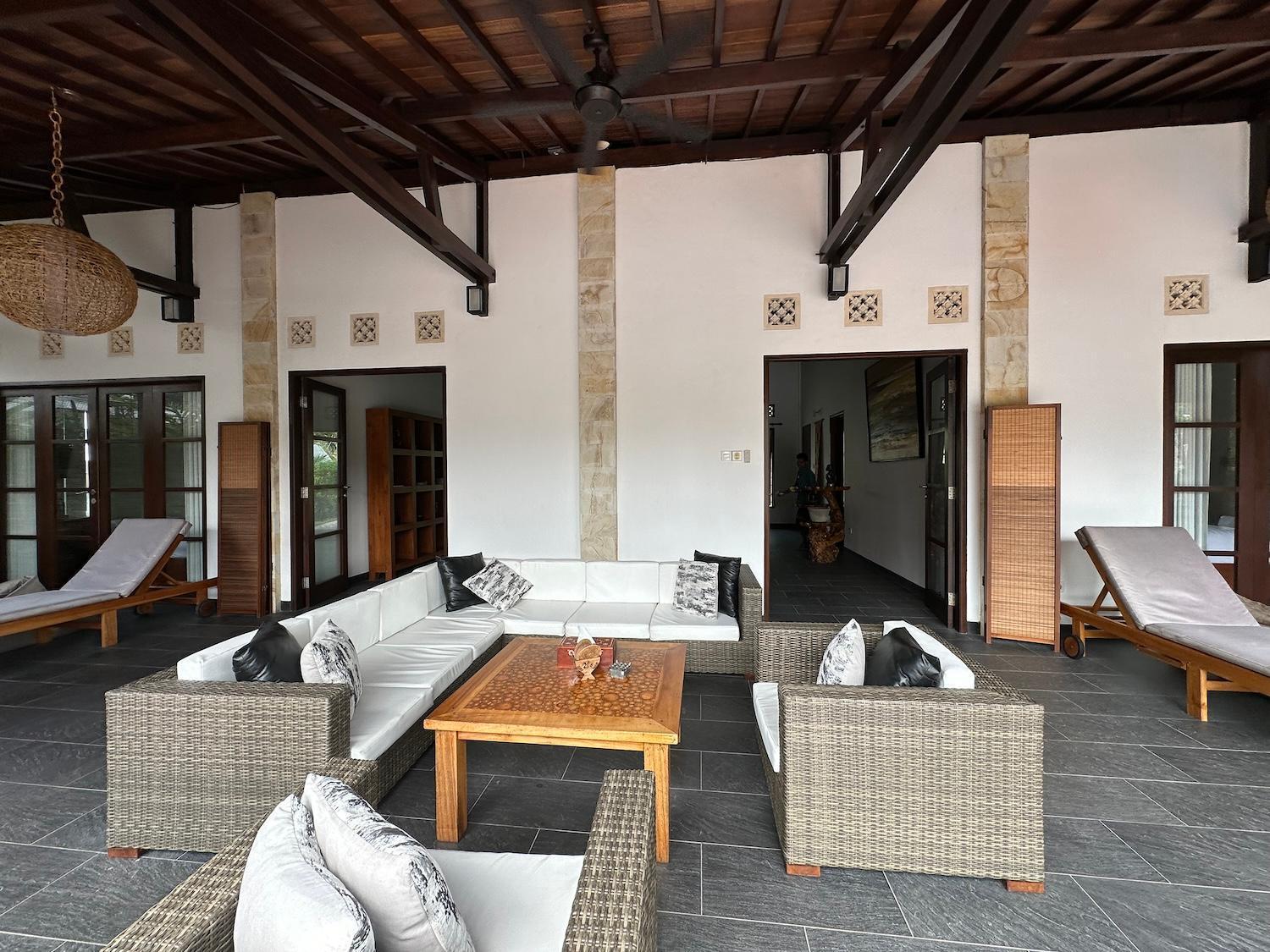 Bale Solah Lombok Holiday Resort Senggigi Esterno foto